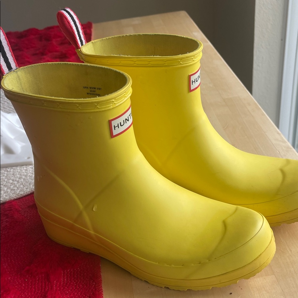 Hunter Vibrant Yellow Women's Rain Boots